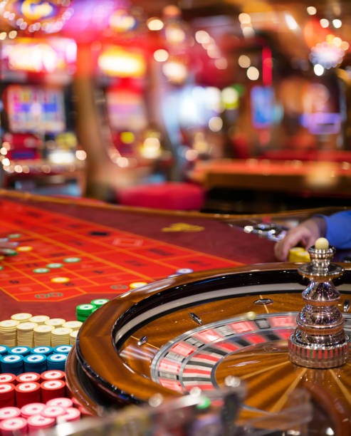 Payment method selection screen showing DANA, OVO, GoPay, and bank transfer options